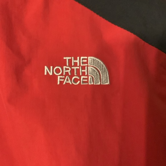 Northface HyVent winter jacket! Size Large! - Picture 15 of 16